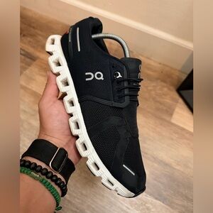 Women's On Cloud 5 Black/White Size 11